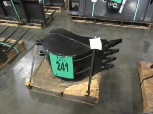 BRADCO Bucket ASSY 16 (509, 511, 609, 611) (Part No. 86568602) *100 Industrial Dr Adrian, MI 49221*