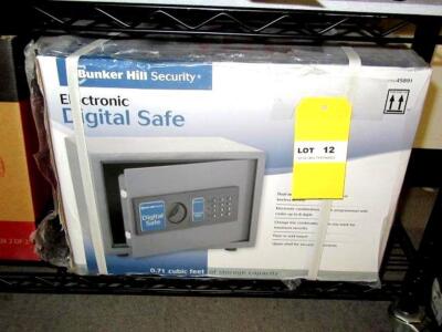 BUNKER HILL SECURITY ELECTRONIC DIGITAL SAFE, DUAL SECURITY SYSTEM (NEW)