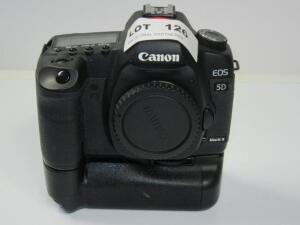 CANON EOS 5D MARK II DS126201 DIGITAL CAMERA BODY ONLY, W/ VERTICALBATTERY GRIP