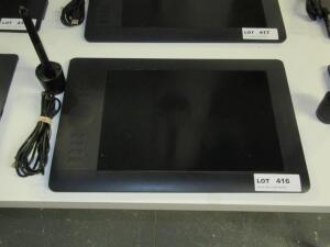 WACOM INTUOS 5 TOUCH PTH-650 MEDIUM WIRELESS GRAPHIC TABLE /WIRELESS PEN