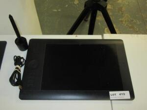 WACOM INTUOS 5 TOUCH PTH-650 MEDIUM WIRELESS GRAPHIC TABLE /WIRELESS PEN