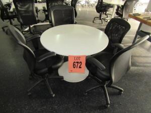 41'' ROUND TABLE W/ 4 CHAIRS