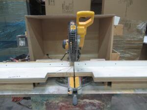 DEWALT 12" DOUBLE BEVEL SLIDING COMPOUND MITER SAW MODEL DWS718