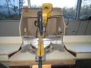 DEWALT DWS780 12" DOUBLE BEVEL SLIDING COMPOUND MITER SAW