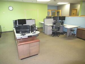 (LOT) ASSORTED OFFICE FURNITURE