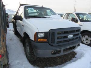 TRUCK 06 FORD F250 FLATBED LIC 776VYP, VIN# 1FDNF21596EC02515