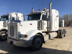 2013 Peterbilt 367 Tandem-Axle Conventional Tractor 402,462km, 14,785hr Serial No 1XPTD40X5DD178652 Unit No 1107

 Located at 310-2nd Ave. Fox Creek, AB T0H 1P0