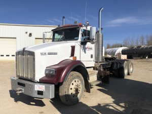 2009 Kenworth T800B Tandem-Axle Conventional Tractor 35,532km, 2228hr Serial No 1NKDLB8X091963671 Unit No 1026

 Located at 310-2nd Ave. Fox Creek, AB T0H 1P0