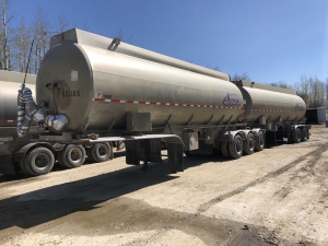 2006 Brenner Tandem-Axle Super B Pup Tank Trailer Serial No 10BFA82206F0B6186 Unit No 1591C Located at 310-2nd Ave. Fox Creek, AB T0H 1P0