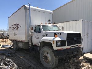 1993 Ford F800 Single-Axle Box Truck Serial No 1FDXK84EXPVA30631 Unit No 8741 (Parts Only - Inoperable) Located at 310-2nd Ave. Fox Creek, AB T0H 1P0
