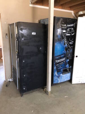 Lot of Snack Vending Machine and Beverage Vending Machine (No Keys) Located at 310-2nd Ave. Fox Creek, AB T0H 1P0