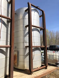 400BBL Storage Tank Located at 310-2nd Ave. Fox Creek, AB T0H 1P0