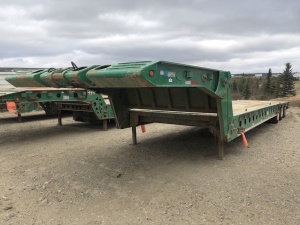 2004 Scona Tri-Axle Scissor Neck Tridem Lowboy Trailer 52' with center live roll 10" live roll Serial No 2E9L50F3443003580 Unit No 2232 Located at 2020 1st Ave. Edson, AB, T7E 1T8