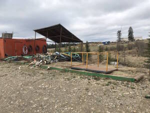 Lot of (2) 40' Rig Mats, Bottle Rack, Hose, Chain, Lean-To, Crane Block, etc. Located at 2020 1st Ave. Edson, AB, T7E 1T8