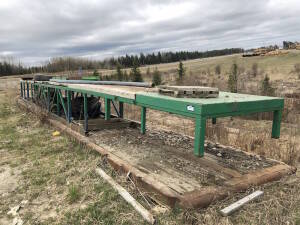 Lot of (2) 40' Rig Mats w/ Raised Steel Work Platform Located at 2020 1st Ave. Edson, AB, T7E 1T8