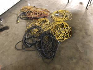 Lot of Asst. Extension Cords Located at 5603-50 Ave. Warburg, AB T0C 2T0