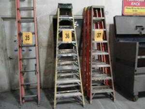 LOT OF 3 LADDERS 8'