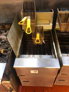 Pitco Commercial Natural Gas Fryer 70-90 lb Oil Capacity SG18