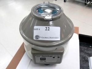 PREMIERE BENCH-TOP XC-1000 CENTRIFUGE, CAPACITY: 6 TUBE