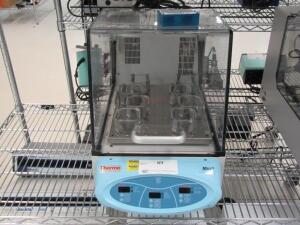 THERMO SCIENTIFIC MAXQ 4450 INCUBATED SHAKER, MODEL: 4333