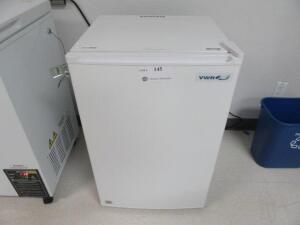 VWR SR-L4110W SMALL REFRIGERATOR