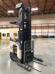 CROWN STAND UP REACH TRUCK, MODEL RR5225-45-300, SERIAL # 1A322487 , WITH BATTERY, HOURS 8198, WITH MOTOROLA VC5090, WITH SYMBOL LS3578-ER20005WR (THIS LOT HAS A DELAYED PICK UP UNTIL 7-28-20)