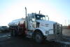 2006 KENWORTH T800 TANDEM PRESSURE TRUCK WITH CAT C13 ENGINE, EATON 18 SPEED TRANSMISSION, DSP41P EATON TANDEM R/A 3.90 DIFFERENTIAL, WET KIT, ADVANCE TC 406 CRUDE 13M3 STEEL TANK, GD 3X5 PUMP, NAMCO CHAINCAS, NAMCO TRANSFER BOX, 3" 150 1" 5000 1.25 5 - 2