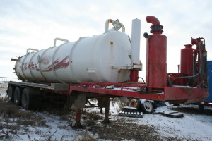 2009 SCONA TTC TRA/REM TRIAXLE SEMIVAC TRAILER WITH REBEL METAL FAB. TC 412 24M3 STEEL TANK, 4" 180x4 3" 150 HOSES , 11R24.5 TIRES [Loc: 36-49-28 W. 3rdLloydminster, SK Canada) UNIT# 215T] S/N: 2E9H45D3293003528