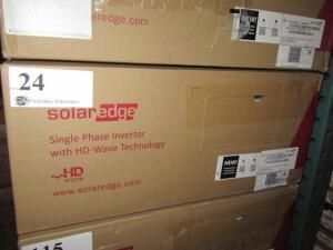 SOLAREDGE SE3800H-US000BNU4 SINGLE PHASE INVERTER 3.8KW HD WAVE 1PH GRID TIED (NEW)