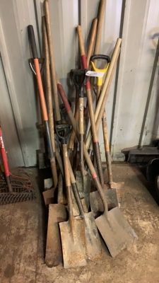 LOT OF ASST SHOVELS