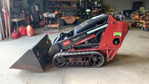 TORO DINGO WALK BEHIND TRACK LOADER MODEL: TX 420