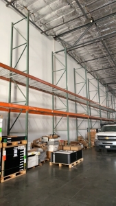 Lot 10 sec. Approx. 20 ft Height Pallet Racking, With 40 Beams, and 60 Mesh Decking (Location: 879 F Street, suite 110, West Sacramento, CA 95605)