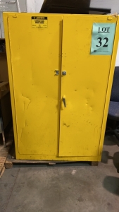 Justrite 90 Gal. Flammable liquid storage cabinet (Location: 879 F Street, suite 110, West Sacramento, CA 95605)