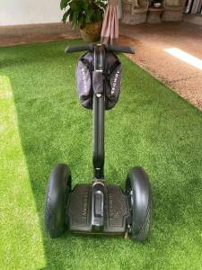 2011 Segway i2 Personal Transporter; 7,527 Miles; Two Remote Keys; S/N: 112061065628; Type: GEN 2