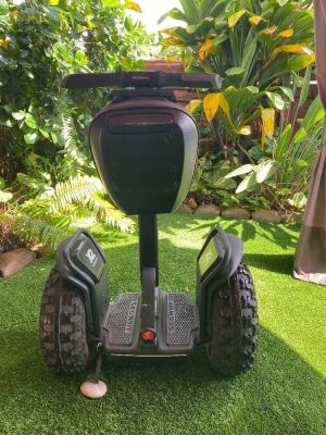 2016 Segway x2 SE Personal Transporter; 661 Miles; Two Remote Keys; S/N: 162461103328; Type: GEN SE  