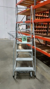 7 STEP ROLLING LADDER