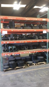 LOT OF MISC WELD ELBOWS AND TEES, AND BLIND FLANGES.
2 TO 8 INCH SIZES, AS SHOWN, APPROXIMATELY 490 PIECES.
ALL ON 1 SECTION OF PALLET RACK AND FLOOR.
PALLET RACK NOT INCLUDED.
LOCATED IN CARLSBAD NM.