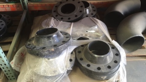 LOT OF MISC WELD FITTING AND FLANGES.
AS SHOWN, LARGE SIZES, APPROXIMATELY 48 PIECES.
ALL ON 1 SECTION OF PALLET RACK AND FLOOR.
PALLET RACK NOT INCLUDED.
LOCATED IN CARLSBAD NM.