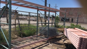 LOT OF PALLET RACK, INTERLAKE TEARDROP STYLE.<br/>3 UPRIGHTS 42 INCHES DEEP, 8 FEET TALL.<br/>65 BEAMS 8 FOOT LONG.<br/>20 WIRE GRIDS.<br/>THIS GROUP IS LOCATED IN THE BULLPEN.<br/>IMMEDIATE PICK UP.<br/>LOCATED IN CARLSBAD NM.