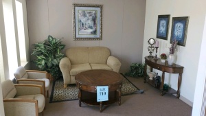 LOVE SEAT, ROUND TABLE, CONSOLA TABLE, (2) CHAIRS & FRAMES (LOCATED IN ODESSA TX)
