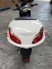 (LOT 0F 4) (NEW IN BOX) DAZZ SMART ELECTRIC SCOOTER MANUFACTURED BY ELYX SMART TECHNOLOGY CO. LTD., 2000W RATED POWER, 30 MPH MAX SPEED, DUAL HYDRAULIC DISK BRAKES, 3-MODE RIDING SELECTOR SWITCH, LCD SCREEN, COMES W/ A SINGLE PORTABLE HIGH PERFORMANCE 60V - 5