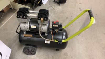 AIR COMPRESSOR 40L MODEL: S10 (ROW 24)