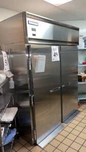 CONTINENTAL DL2RI-SS ROLL-IN TWO-SECTION REFRIGERATOR (LOCATION PANTRY)