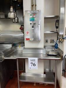 (LOT) STAINLESS STEEL TABLE WITH (2) STAINLESS STEEL SHELVES AND (3) ASSORTED RACKS (LOCATION PUB)