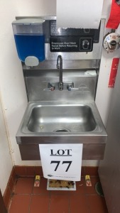 (2) ASSORTED STAINLESS STEEL SINKS (LOCATION PUB)