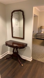 ROOM 1324 FURNITURE: KING SIZE MURPHY FRAME, CHAIR, KEURIG COFFEE MAKER, MINI FRIDGE, LAMPS, NIGHT STANDS, SAMSUNG TELEVISION, DESK WITH CHAIR & IRON ( NO FIXTURES: LIGHT FIXTURES, TOILET, SINK, TUB, ETC NOT INCLUDED), (LOCATION: WARDMAN TOWER)