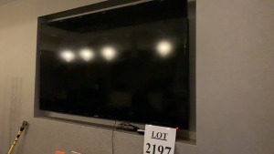 LOT OF (2) 65 INCH SAMSUNG TELEVISIONS (LOCATION: NEXT TO WOODLY PARK GIFT SHOP)