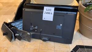 LOT OF (12) 50 INCH SAMSUNG TELEVISIONS (WITH BROKEN BASE) (LOCATION: MAIN LOBBY)
