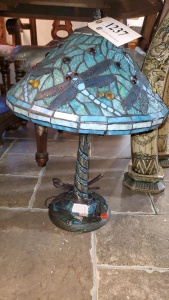 23” LEADED GLASS TABLE LAMP TIFFANY STYLE