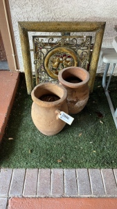 LOT OF 2 CLAY POTS AND METAL DECOR
